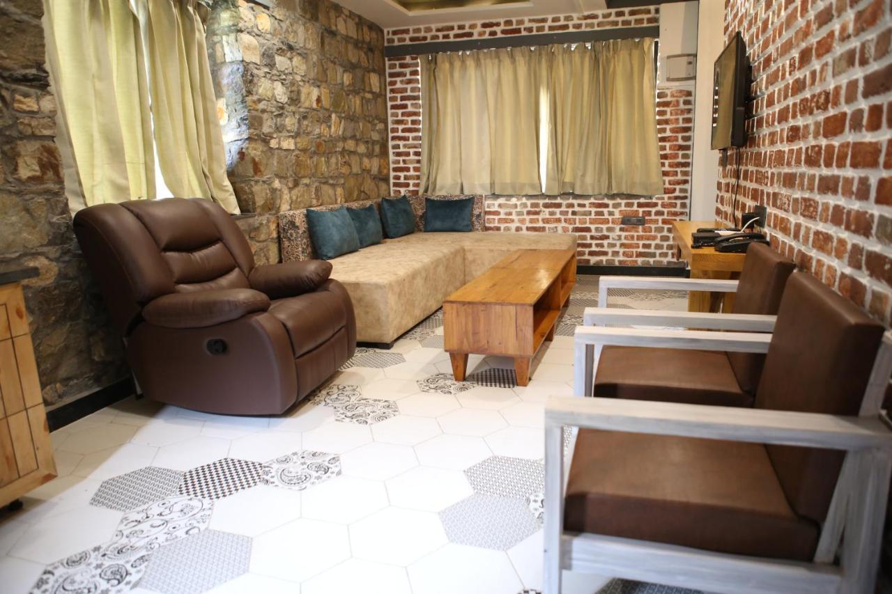 Granny'S Den Resort Rājpur 외부 사진