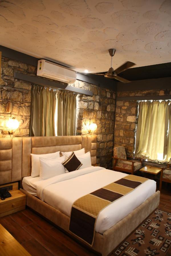 Granny'S Den Resort Rājpur 외부 사진